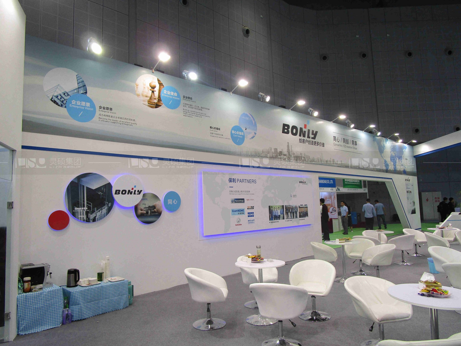 保利-電梯展展臺(tái)設(shè)計(jì)案例