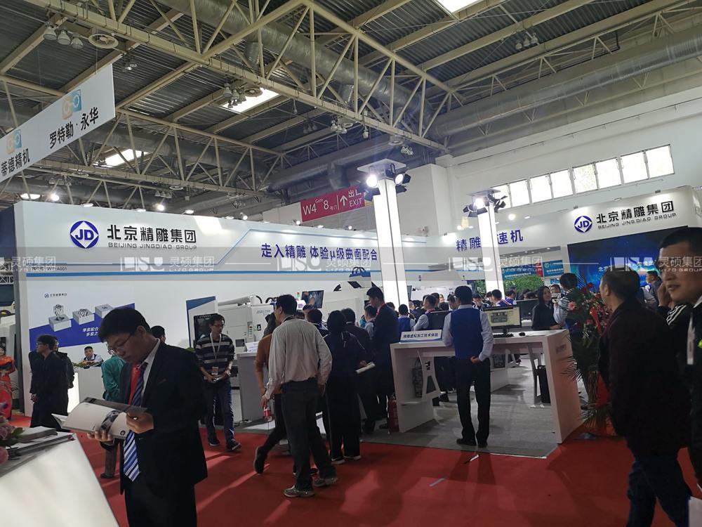 精雕-機床展臺設(shè)計搭建案例