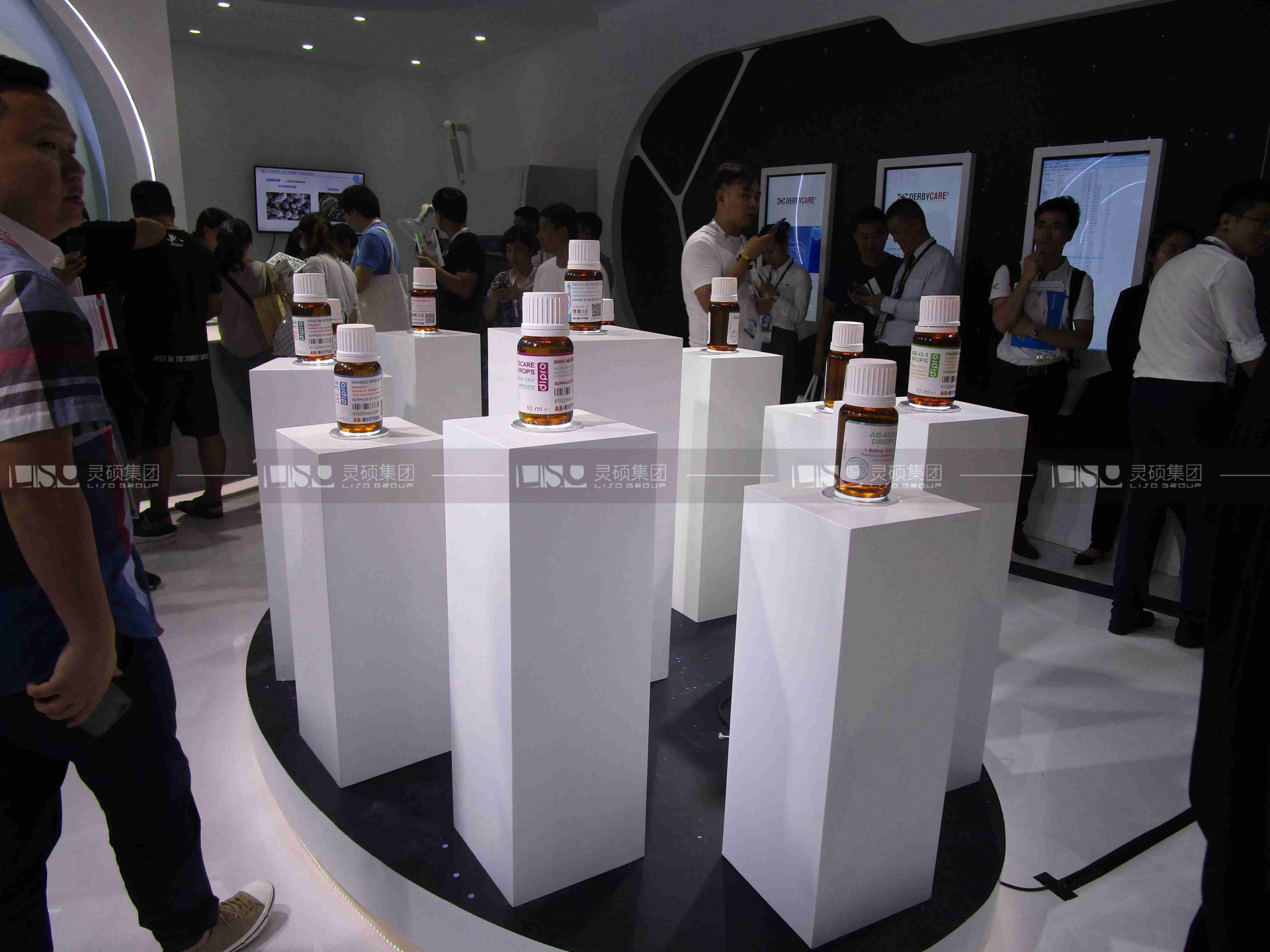 德貝康愛(ài)- CBME孕嬰童展展臺(tái)設(shè)計(jì)案例