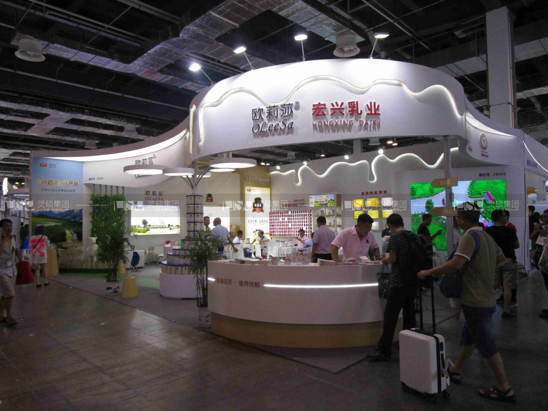 宏興乳業(yè)-19屆CBME中國孕嬰童展展臺(tái)設(shè)計(jì)案例