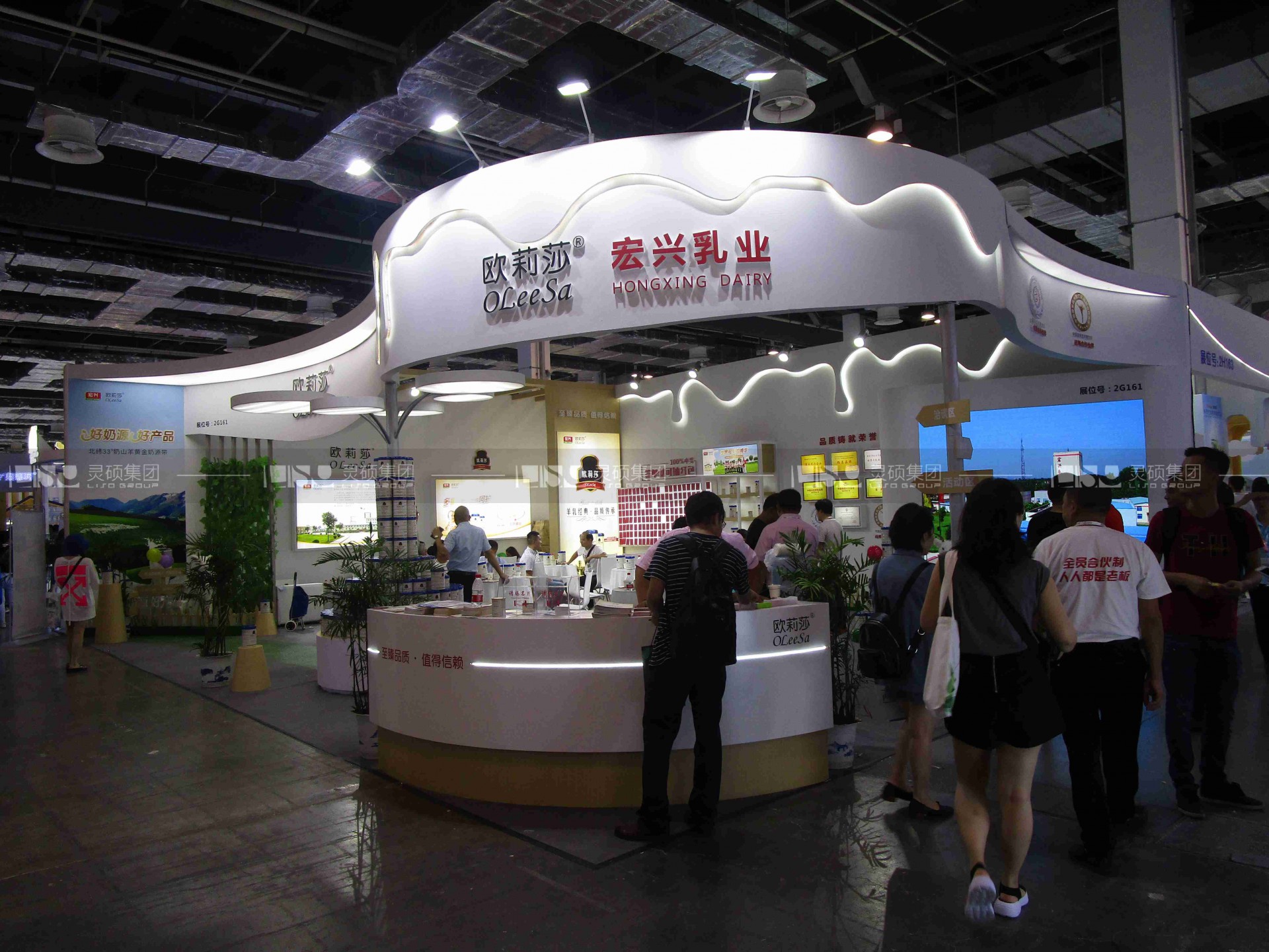 宏興乳業(yè)-19屆CBME中國孕嬰童展展臺(tái)設(shè)計(jì)案例