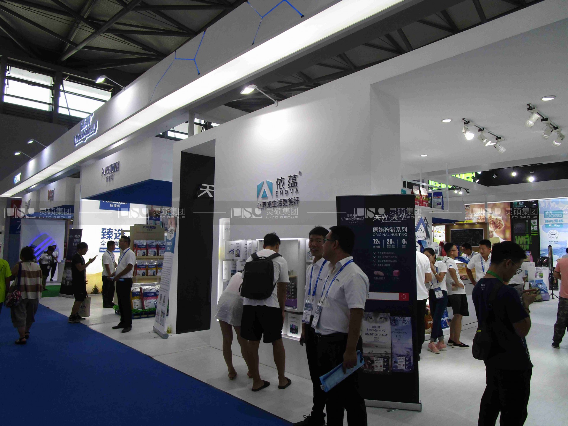 依蘊(yùn)-寵物展展臺(tái)設(shè)計(jì)搭建案例