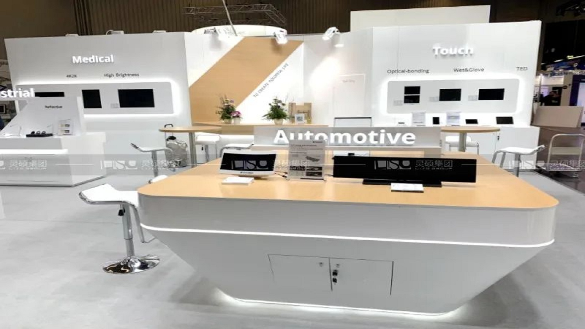 國(guó)外展臺(tái)設(shè)計(jì)搭建-天馬微電子