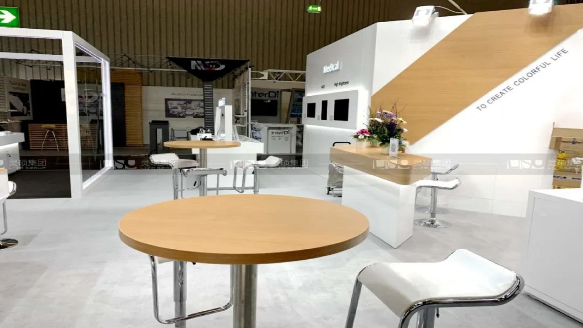 國(guó)外展臺(tái)設(shè)計(jì)搭建-天馬微電子