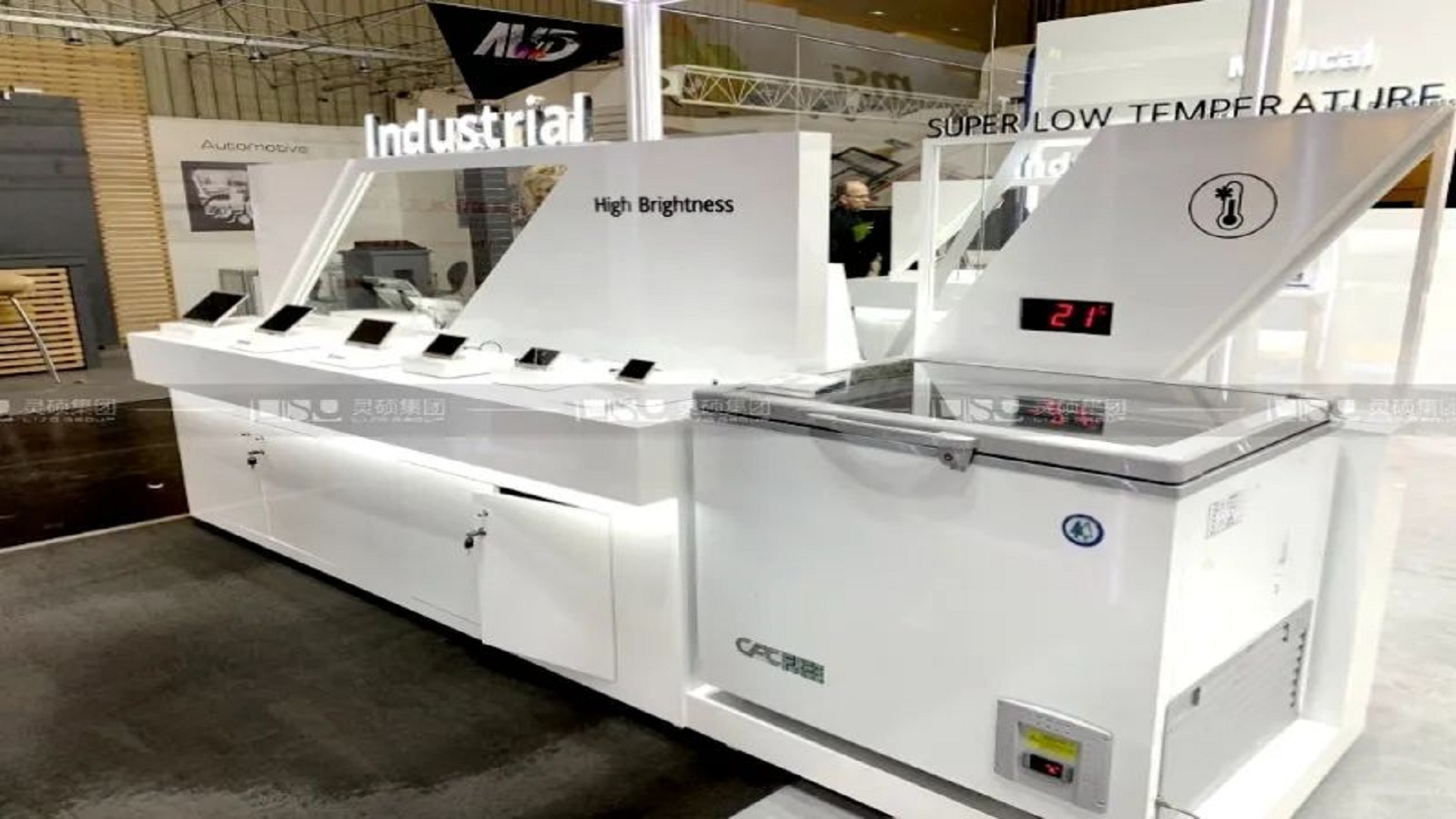 國(guó)外展臺(tái)設(shè)計(jì)搭建-天馬微電子