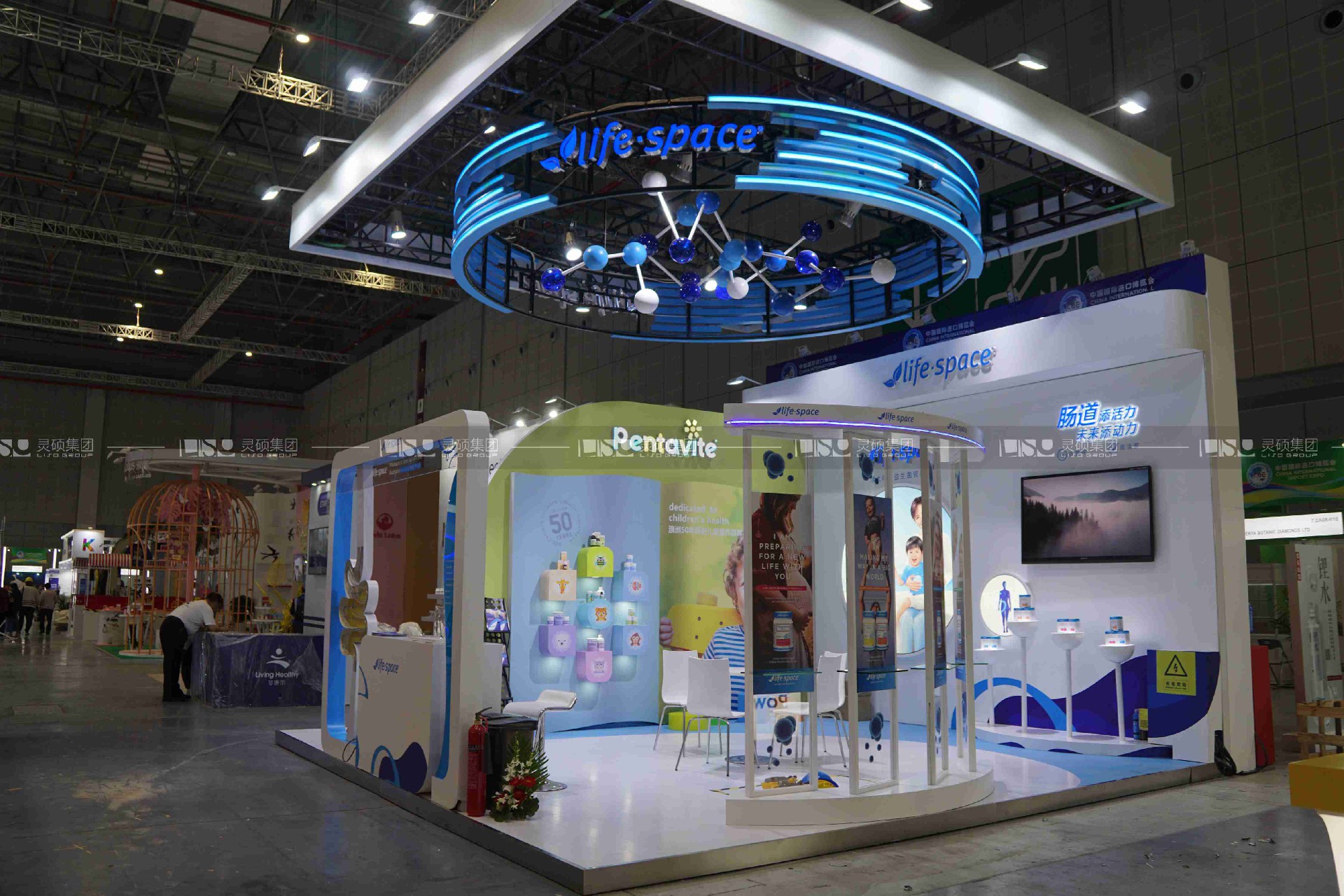 湯臣倍健-2019年上海展會展臺設(shè)計案例