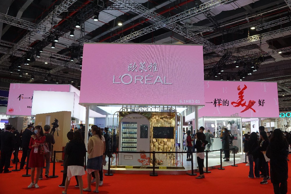 展位設(shè)計(jì)收費(fèi)高不高？制作時(shí)要注意什么？