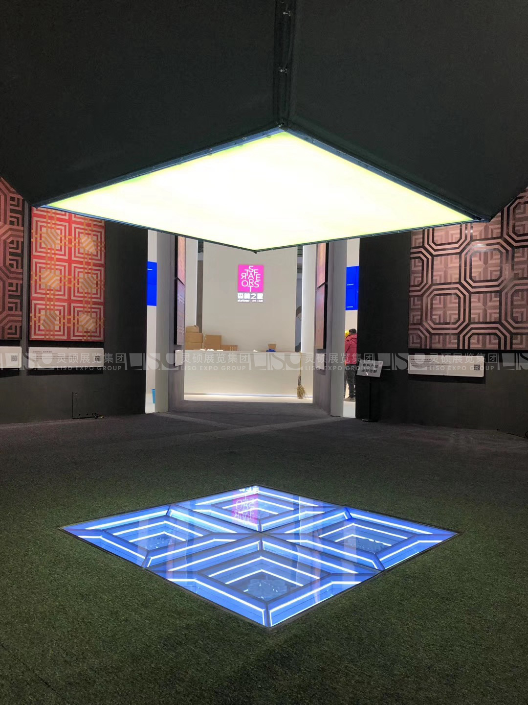 地面材料展展臺設(shè)計(jì)搭建案例-森林之星