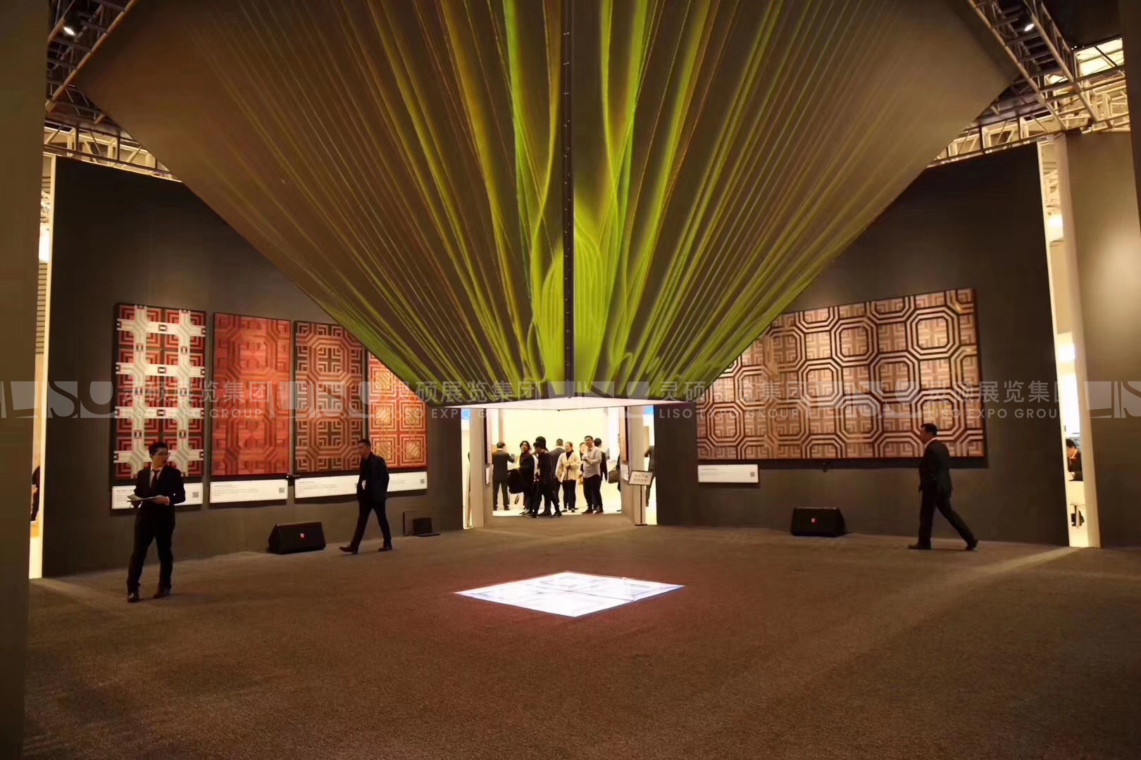 地面材料展展臺設(shè)計(jì)搭建案例-森林之星