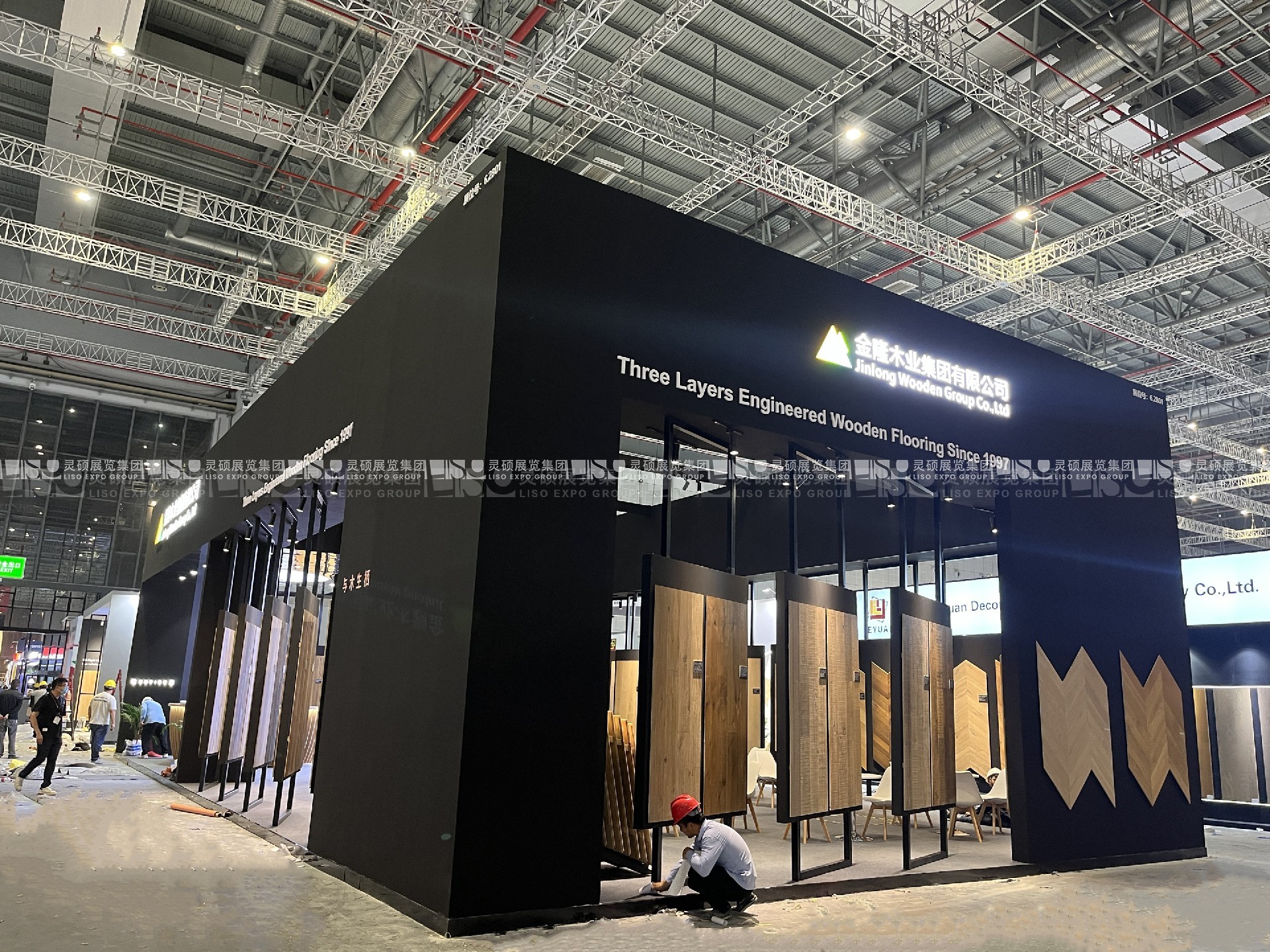 地面材料展展臺設計搭建案例-金隆木業(yè)